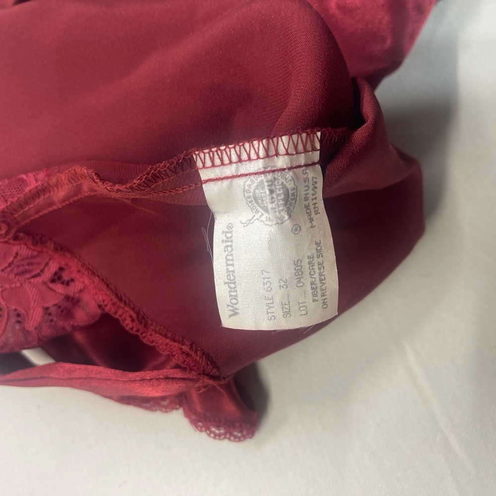 Elegant Red Satin Lace Camisole - Picture 4 of 6